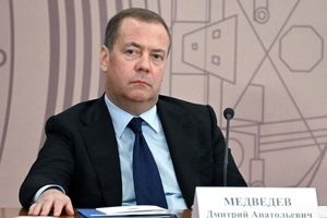 Medvedev Issues Nuclear Warning Over Ukraine
