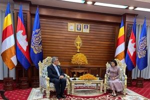 Iran, Cambodia call for expanding mutual ties


