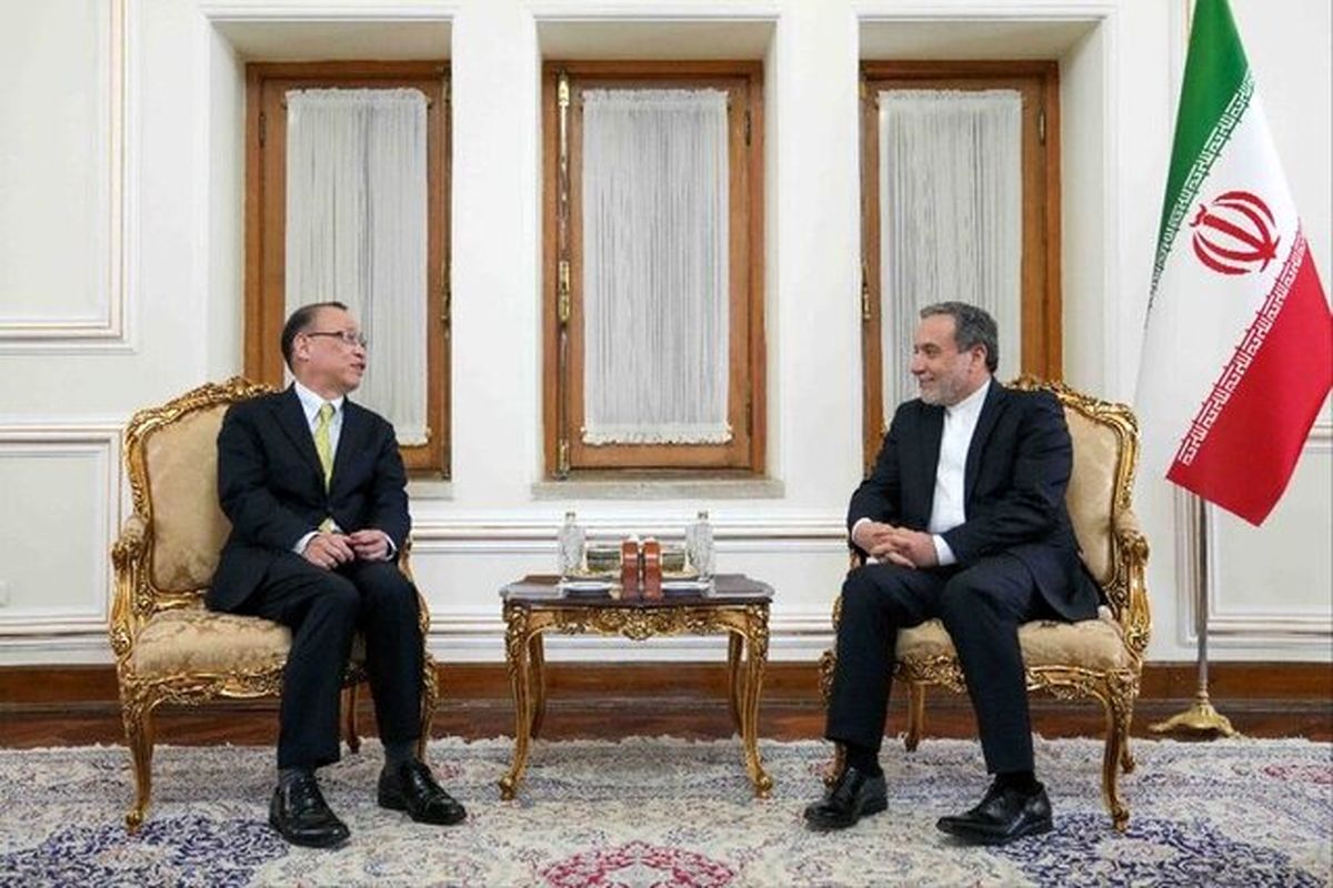 Iran FM discusses bilateral ties Japan dep. FM