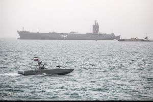 IRGC Navy Oversees Passage of 35 Vessels through Strait of Hormuz
