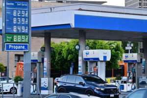 Gas price hits new record high amid US war against Iran
