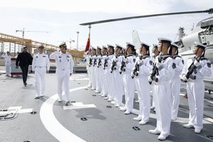 Iran’s navy chief visits Chinese, Russian warships

