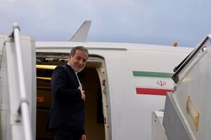 Araqchi departs for Saudi Arabia for OIC ministerial meeting

